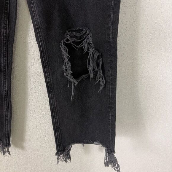 Free People Cropped Distressed Jeans Black Blown Out Knees Size 29 - Picture 5 of 14
